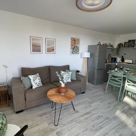 Apartamento Apartamerica Garden - 150 Metres From The