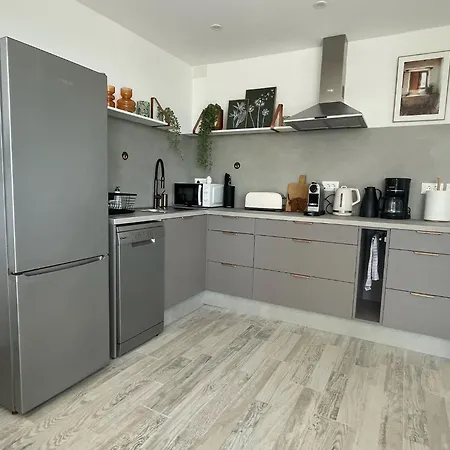 Apartamerica Garden - 150 Metres From The Playa de las Americas (Tenerife)