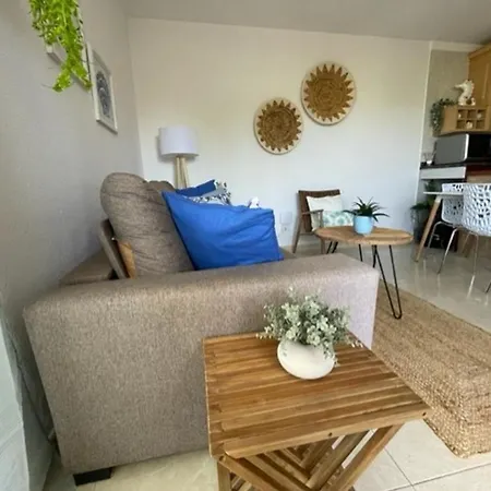 Διαμέρισμα Apartamerica Garden - 150 Metres From The *